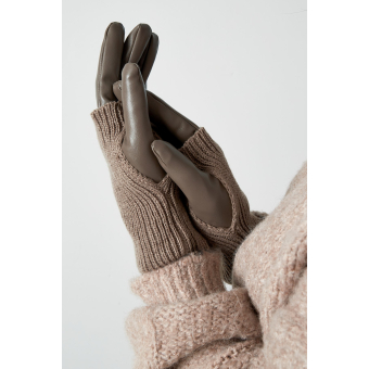 cozy knit gloves