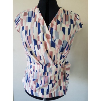 blouse circle and lines