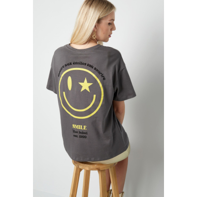 t-shirt happy life smiley