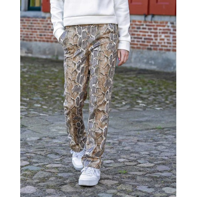 suede broek slangen print